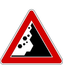 Set di 12 cartelli stradali pericolo